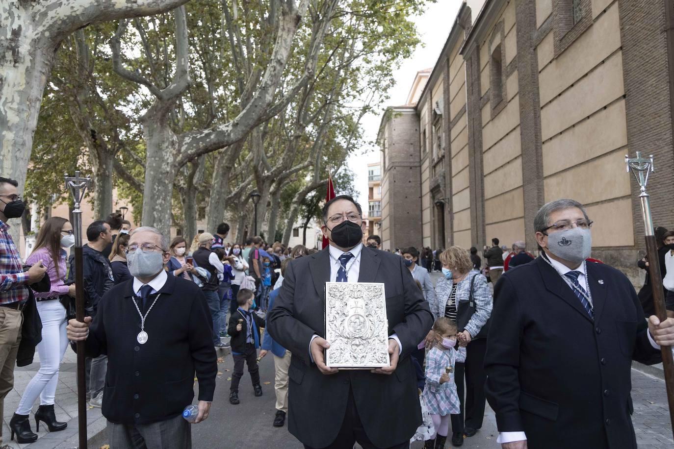 Fotos: Procesión en honor a María Santísima de la Pasión en Valladolid