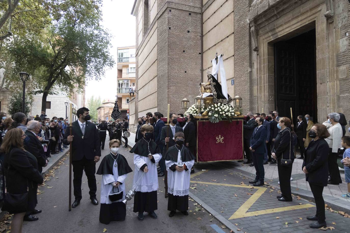 Fotos: Procesión en honor a María Santísima de la Pasión en Valladolid