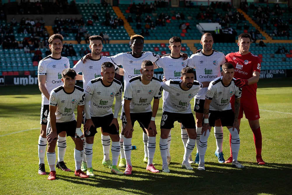 Un Salamanca UDS impotente pierde lo poco que tenía en su juego y cede en casa ante el Marino de Luanco (0-2)