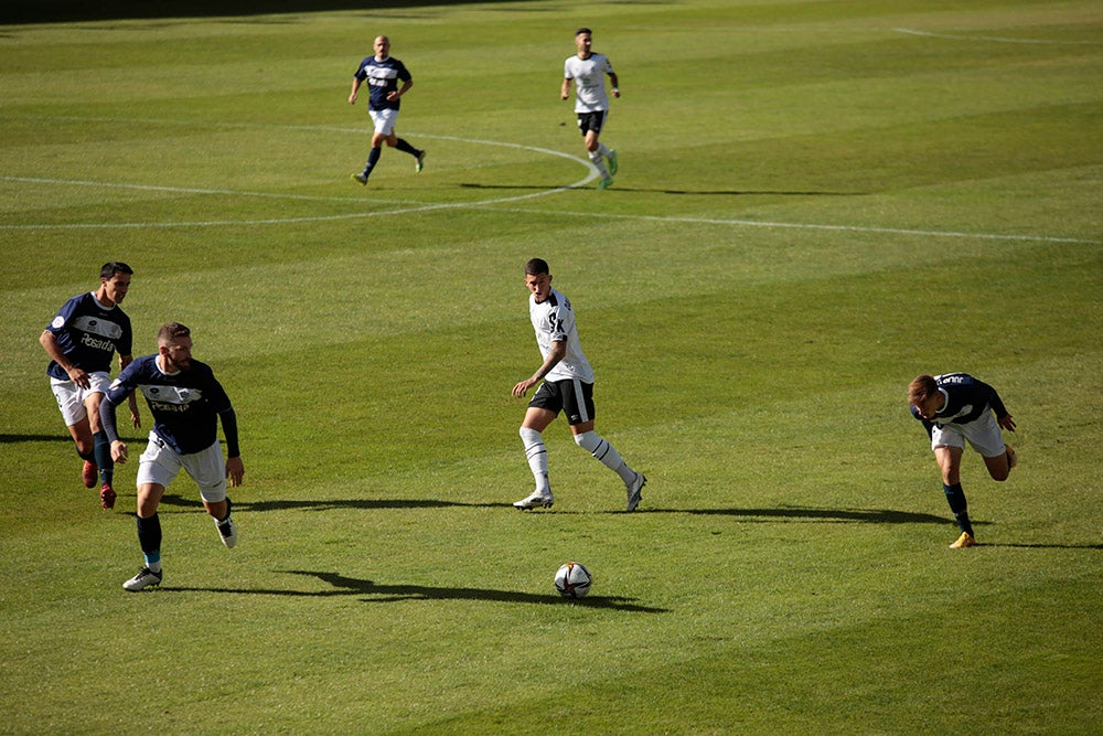 Un Salamanca UDS impotente pierde lo poco que tenía en su juego y cede en casa ante el Marino de Luanco (0-2)