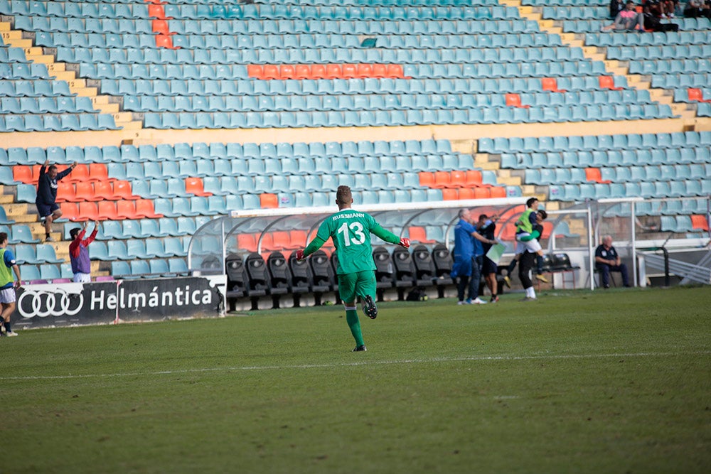 Un Salamanca UDS impotente pierde lo poco que tenía en su juego y cede en casa ante el Marino de Luanco (0-2)