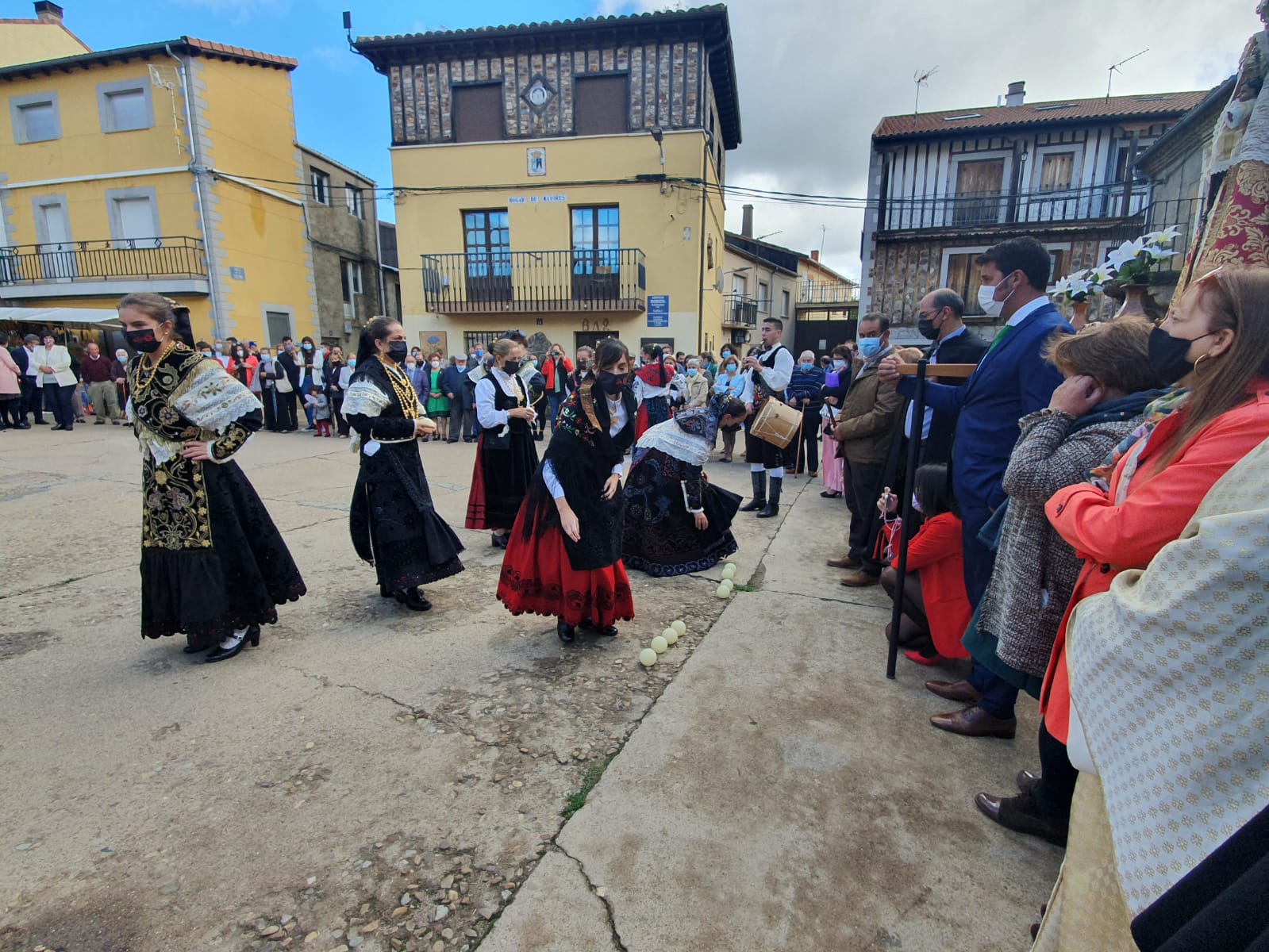 Fotos: El Maillo recuerda a Alfredo Ramajo en el día grande de sus fiestas patronales