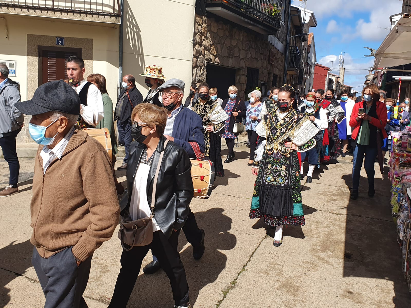 Fotos: El Maillo recuerda a Alfredo Ramajo en el día grande de sus fiestas patronales