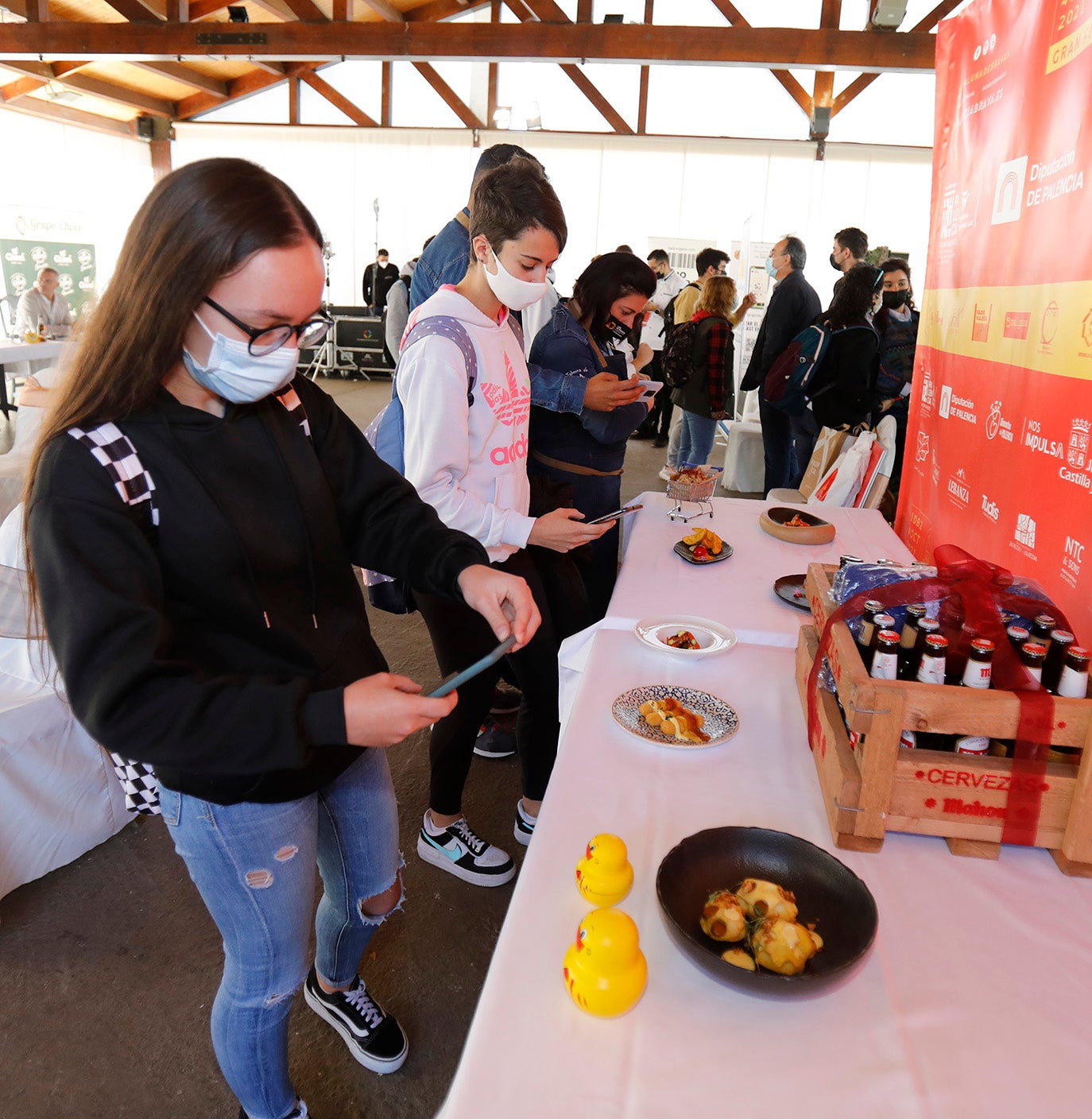 Final del II concurso internacional de patatas bravas en Palencia