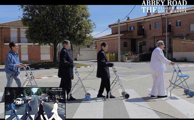 Floren, Mari, Sole y Luisa emulan la portada de 'Abbey Road'.