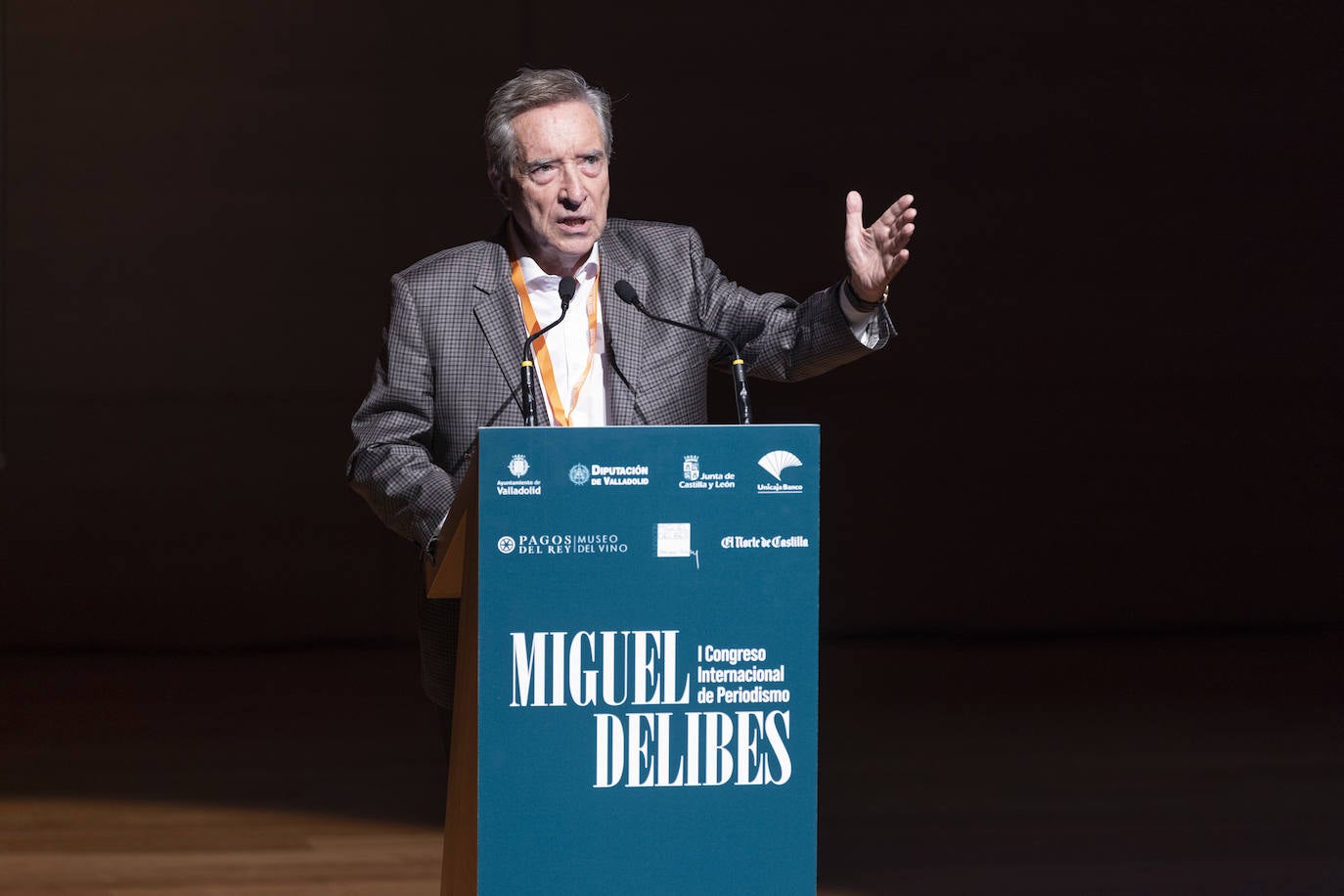 Gabilondo, durante su discurso desde el atril. 