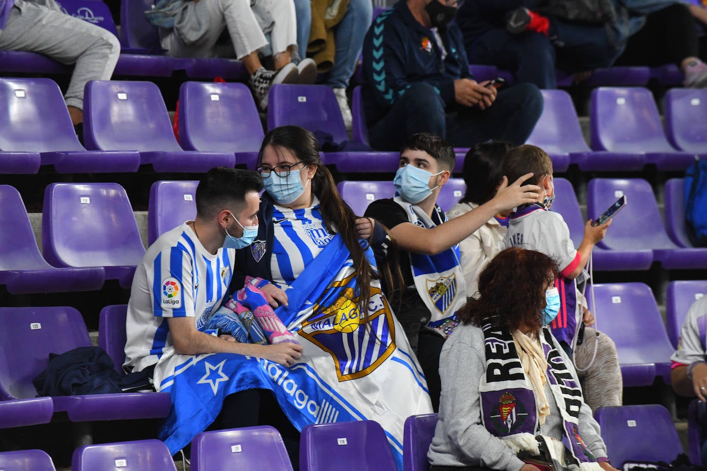 Aficionados vallisoletanos en el Zorrilla durante el encuentro contra el Málaga. 