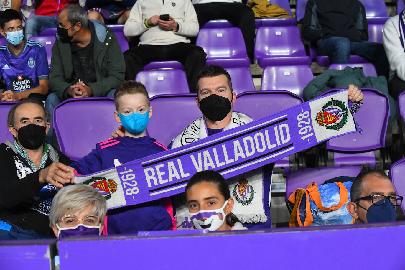 Aficionados vallisoletanos en el Zorrilla durante el encuentro contra el Málaga. 