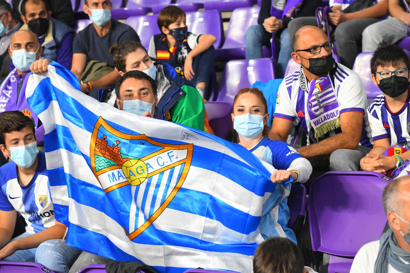 Aficionados vallisoletanos en el Zorrilla durante el encuentro contra el Málaga. 