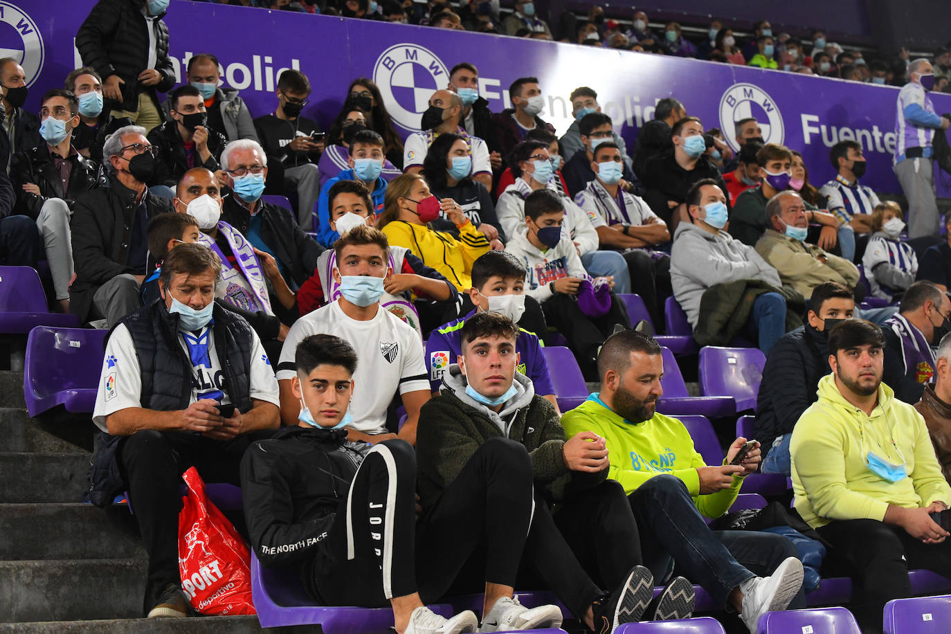 Aficionados vallisoletanos en el Zorrilla durante el encuentro contra el Málaga. 