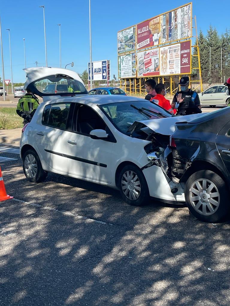 Dos de los vehículos accidentados. 