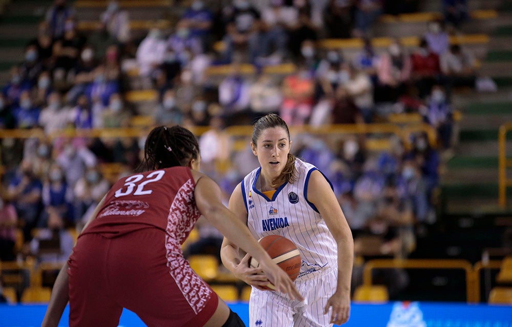 El CB Avenida, sin sus dos estrellas, supera con incertidumbre hasta el final al debutante MBA Moscow en la primera jornada de la fase de grupos