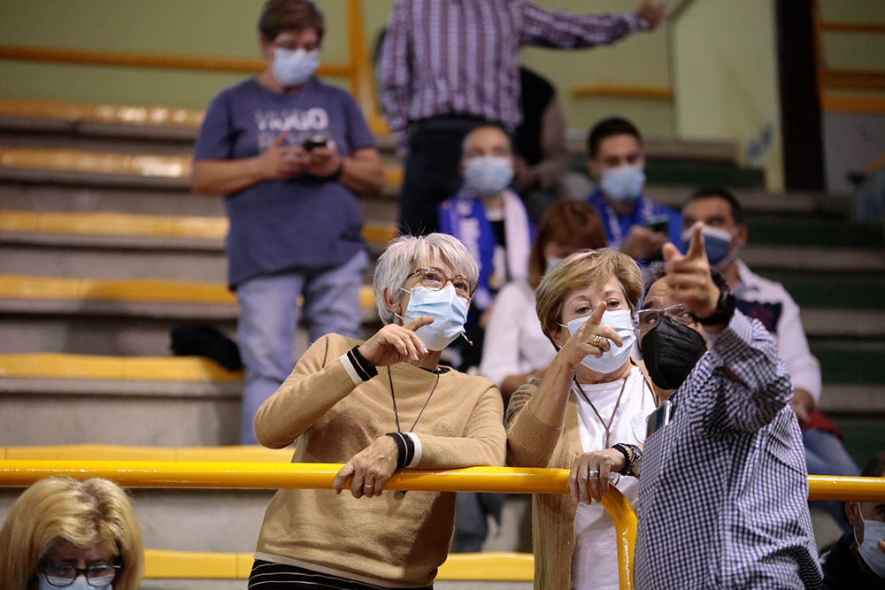 Würzburg empieza a recuperar el ambiente de siempre en las noches de Euroliga para presenciar la sufrida victoria del CB Avenida