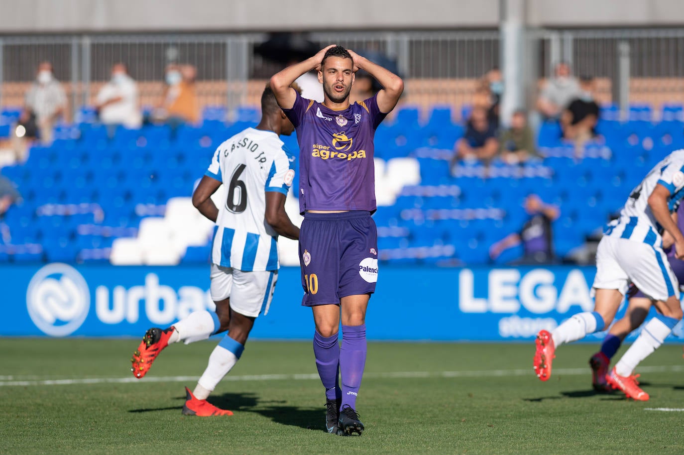 El equipo palentin suma la segunda victoria consecutiva en RFEF.