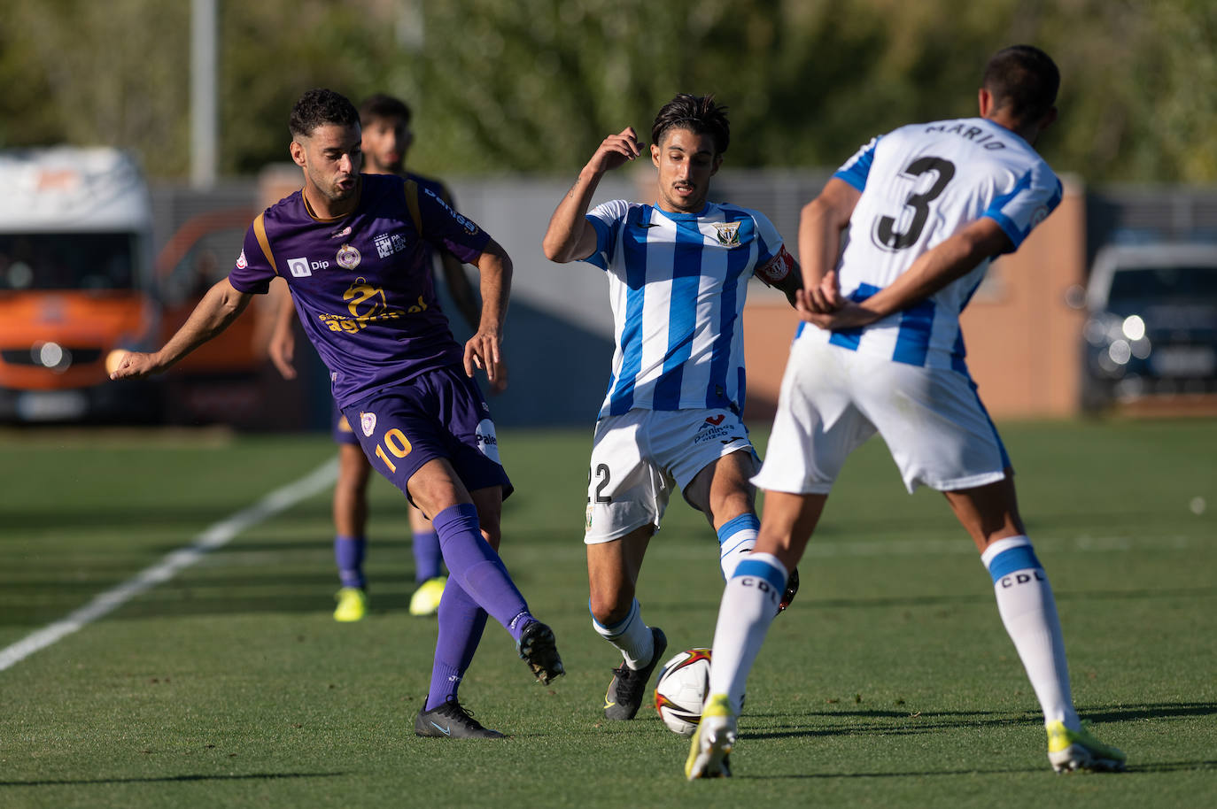 El equipo palentin suma la segunda victoria consecutiva en RFEF.