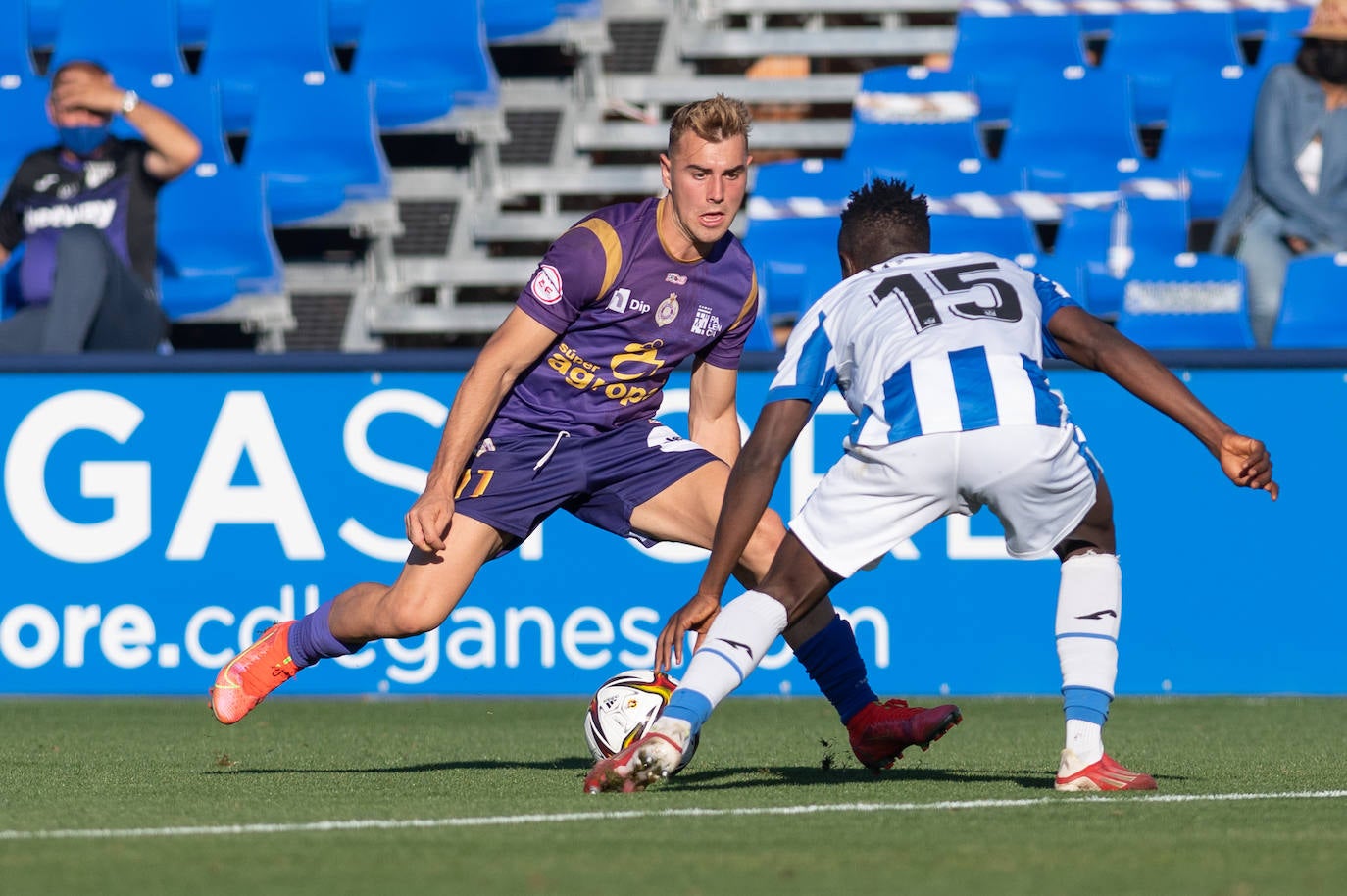 El equipo palentin suma la segunda victoria consecutiva en RFEF.