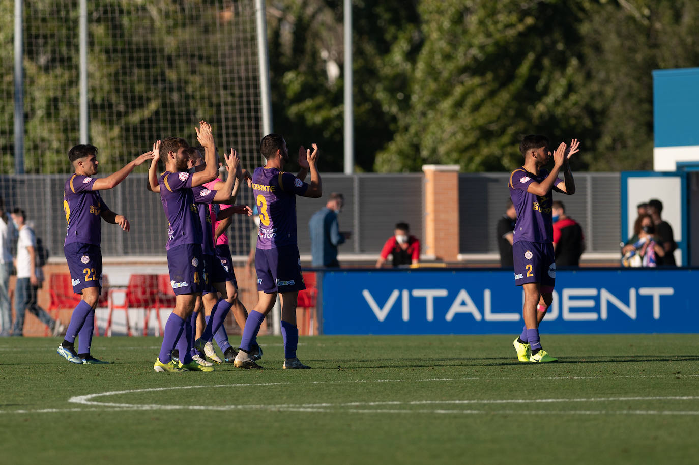 El equipo palentin suma la segunda victoria consecutiva en RFEF.