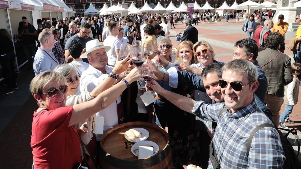 Las imágenes de la Plaza Mayor del Vino en Valladolid