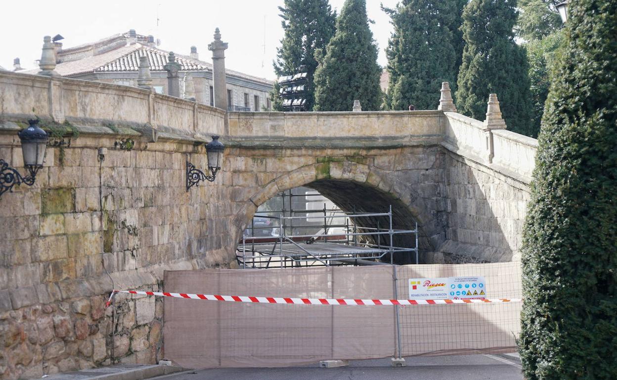 Imagen de archivo con la calle cortada.