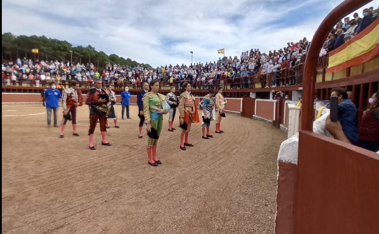 Alumnos de la Escuela, la pasada semana, en San Miguel de Valero.