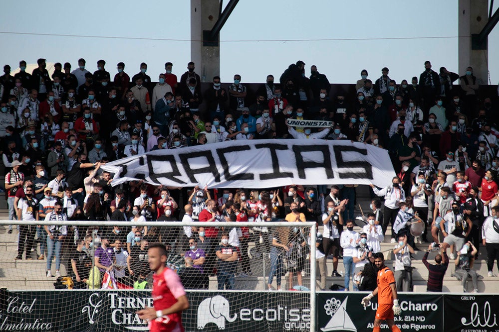 La afición de Unionistas sigue sumando alegrías en el Reina Sofía