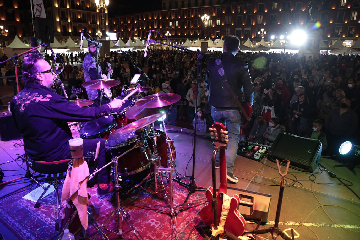 Concierto de los Cañoneros en el evento 'Valladolid. Plaza mayor del Vino'.