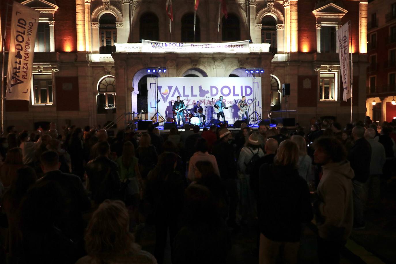 Concierto de los Cañoneros en el evento 'Valladolid. Plaza mayor del Vino'.