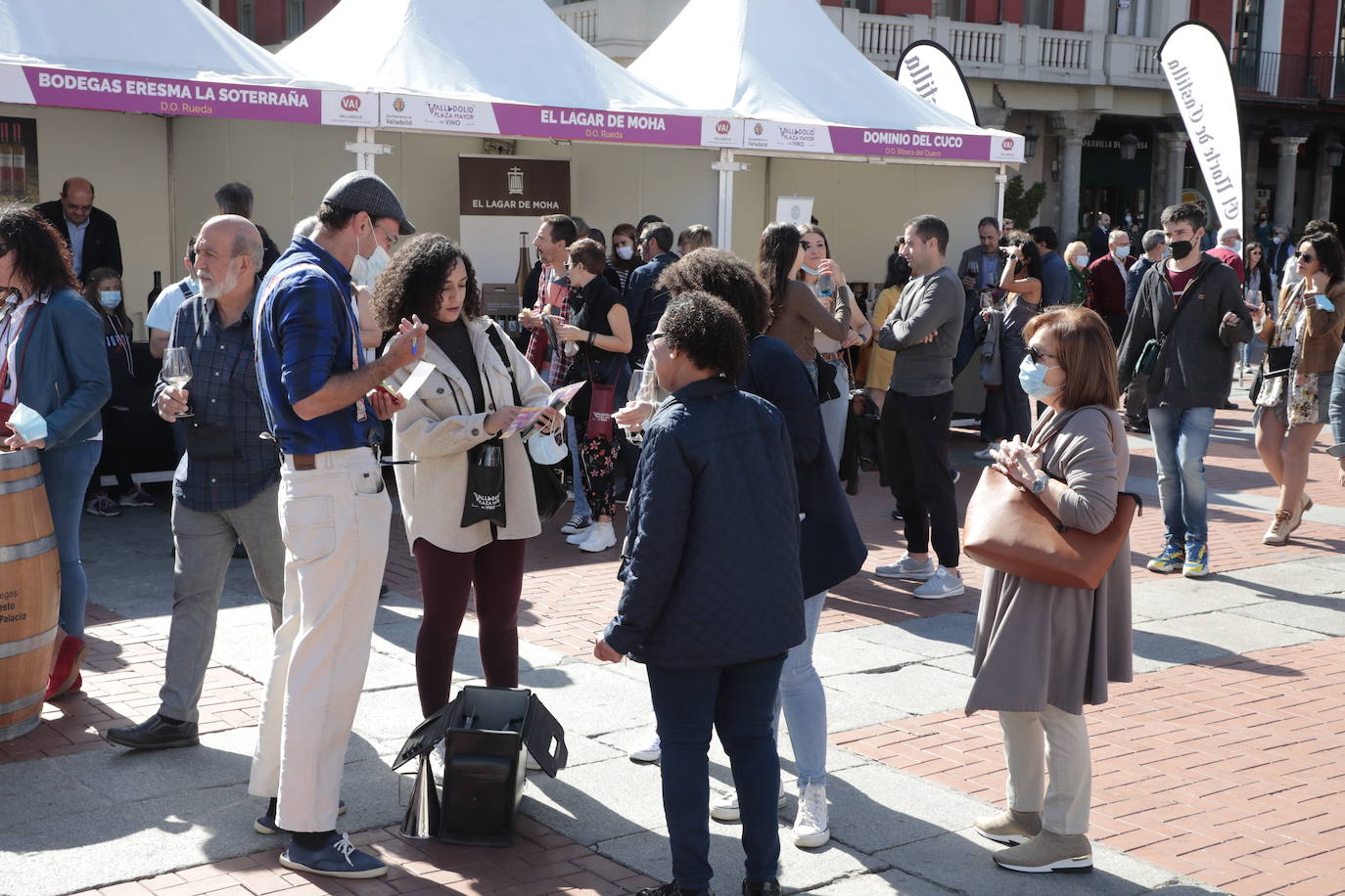 Fotos: Ambientazo durante la jornada del domingo en el evento &#039;Valladolid. Plaza Mayor del Vino&#039;