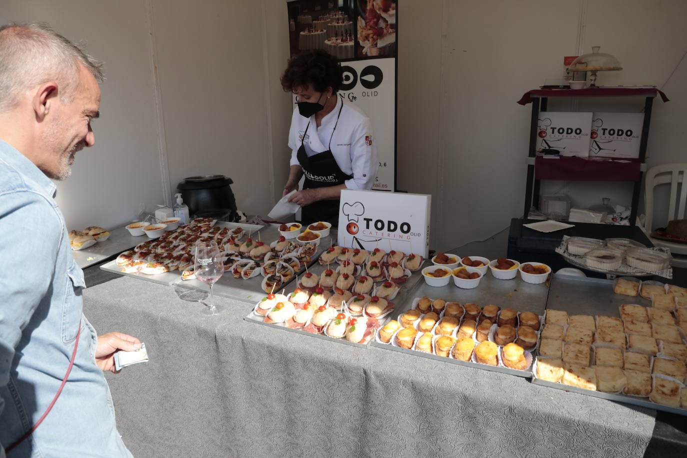 Fotos: Ambientazo durante la jornada del domingo en el evento &#039;Valladolid. Plaza Mayor del Vino&#039; (2/2)