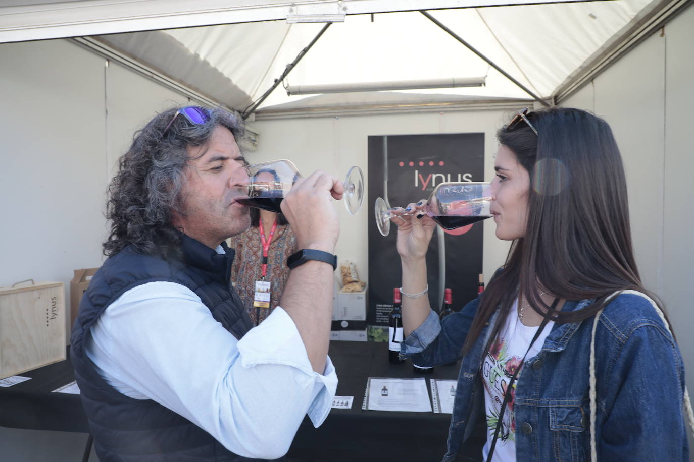 Fotos: Ambientazo durante la jornada del domingo en el evento &#039;Valladolid. Plaza Mayor del Vino&#039; (2/2)