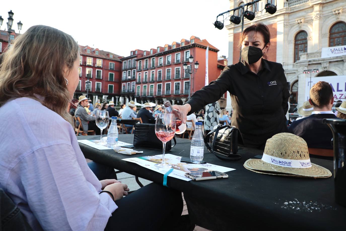 Cata, en la Plaza Mayor. 