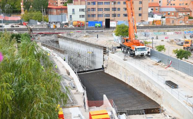 Obras en el túnel de Andrómeda, del lado de Los Santos Pilarica. 