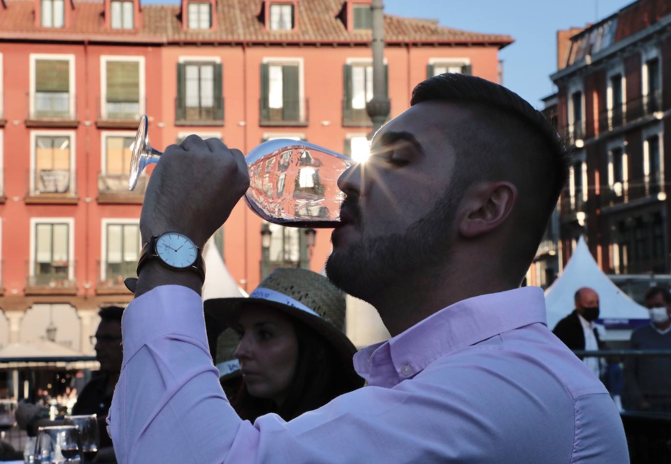 Fotos: Visita a la DO Rueda y ambiente del lunes en &#039;Valladolid. Plaza Mayor del Vino&#039;