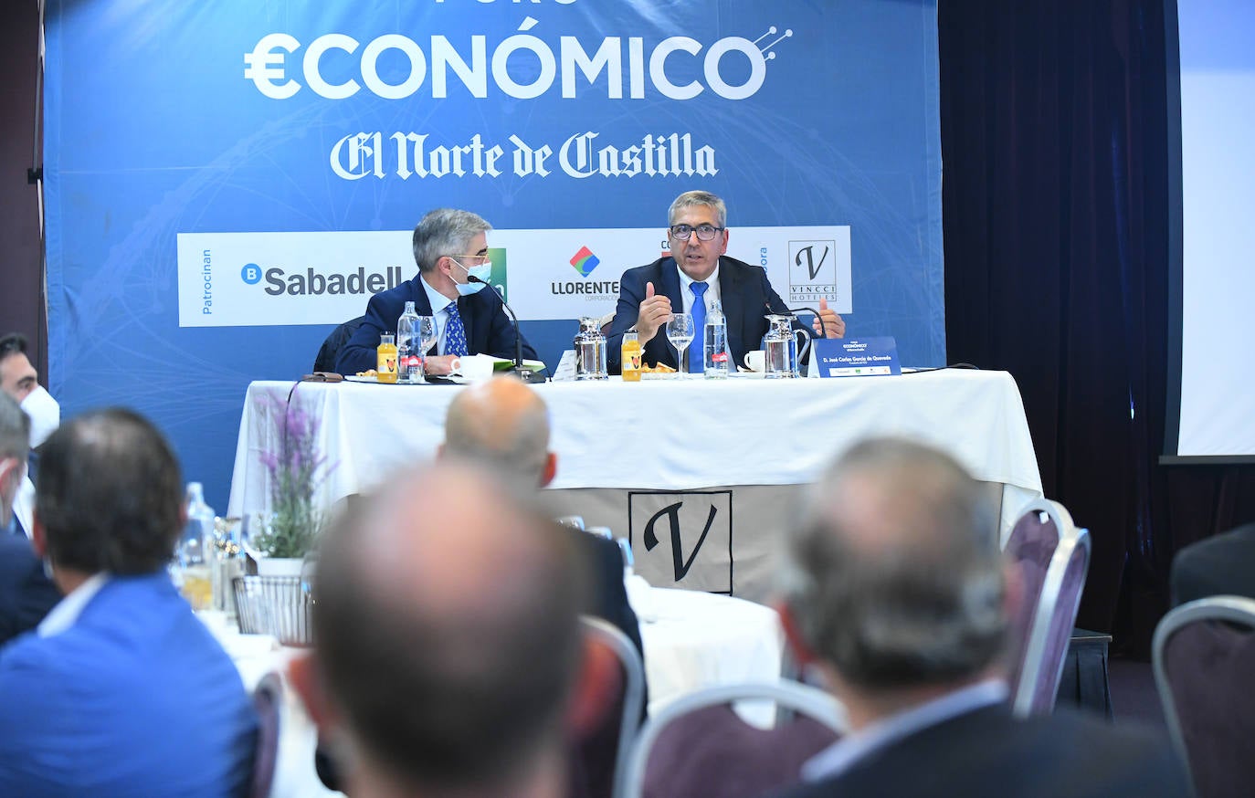 José Ignacio Foces y José Carlos García de Quevedo, durante su intervención en el foro.