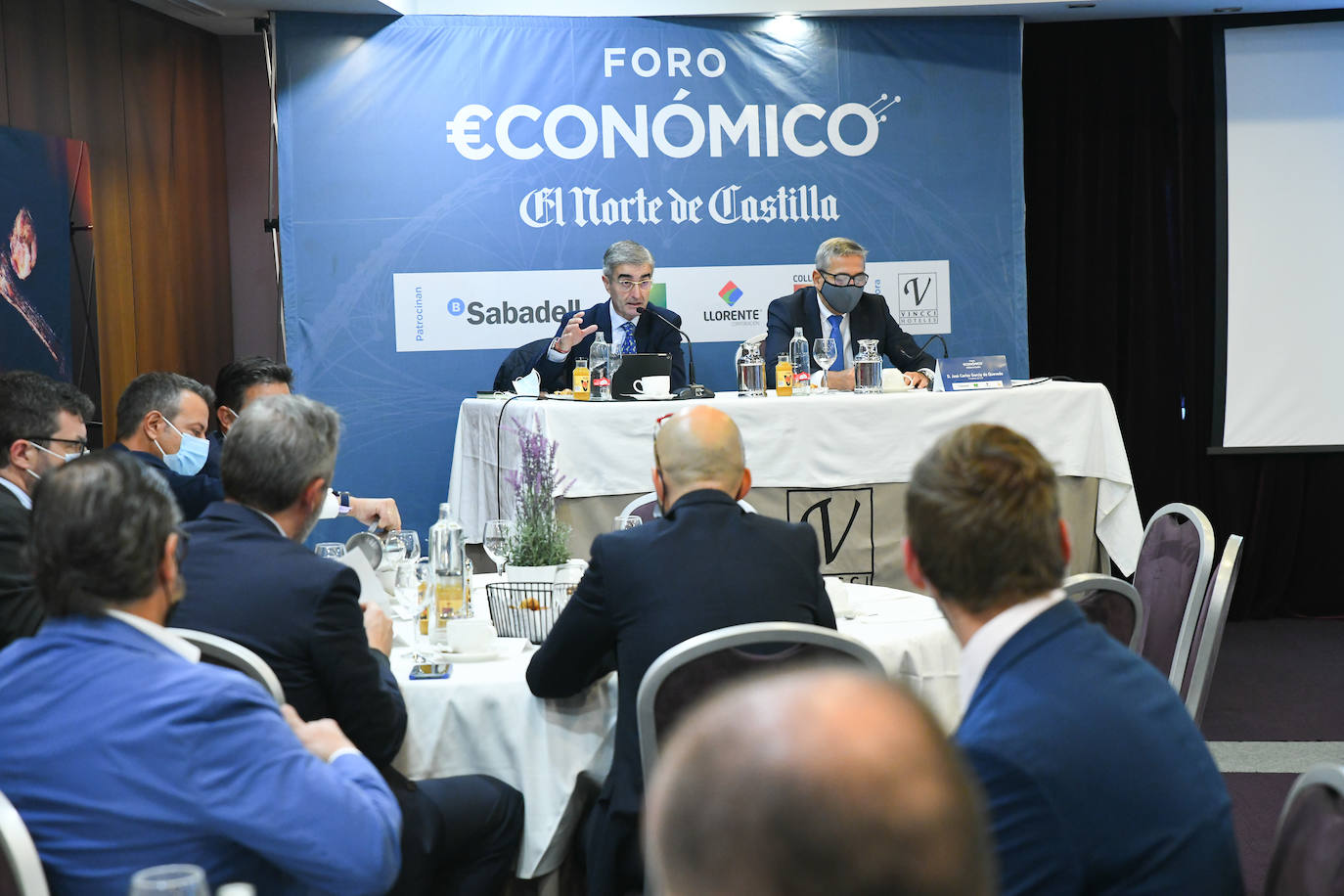José Ignacio Foces y José Carlos García de Quevedo, en el foro.