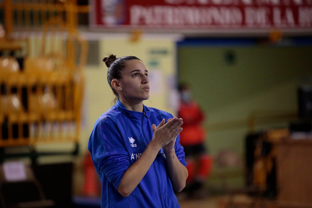 Un voluntarioso Avenida pone la segunda a costa de un débil Riga (72-41)