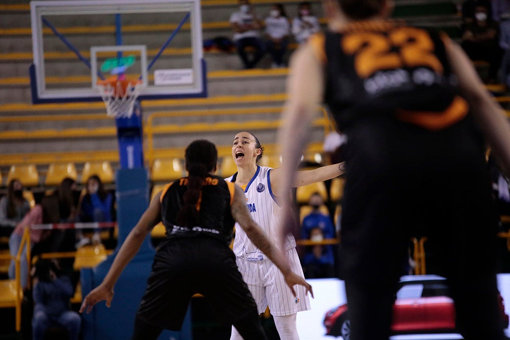 Un voluntarioso Avenida pone la segunda a costa de un débil Riga (72-41)