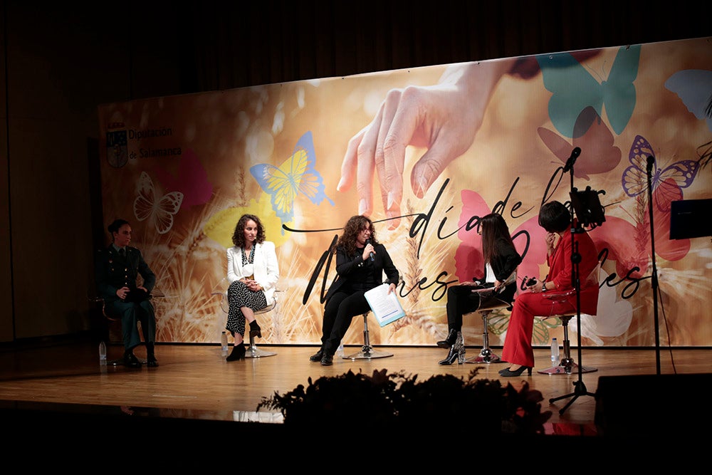 La Diputación de Salamanca celebra el Día Internacional de las Mujeres Rurales en el Auditorio de los Padres Paúles