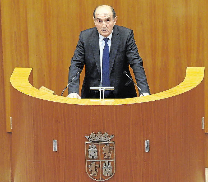 Tomás Quintana López, Procurador del Común de Castilla y León, en las Cortes el pasado año.