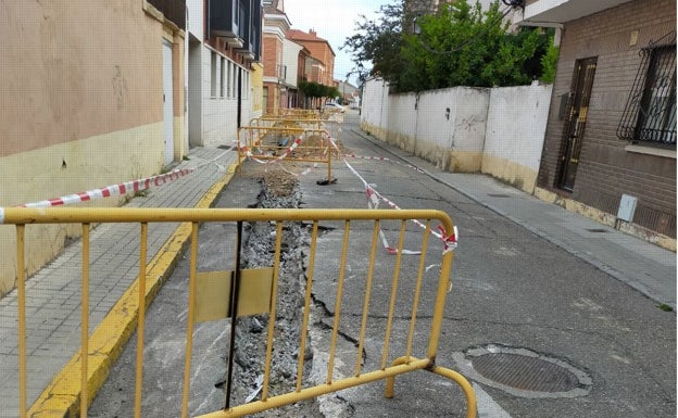 La asociación La Calle indignada por la 'no' sustitución de las tuberías de fibrocemento