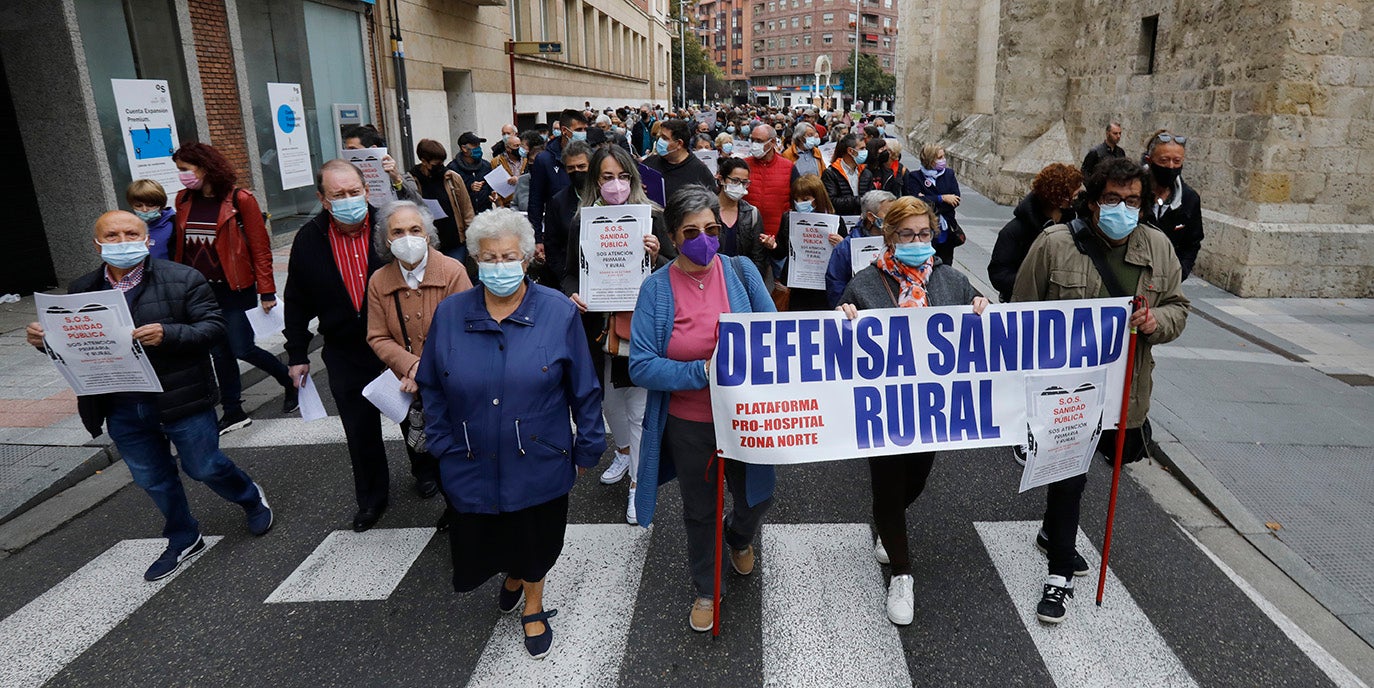 Manifestación en Palencia por la sanidad en el medio rural.