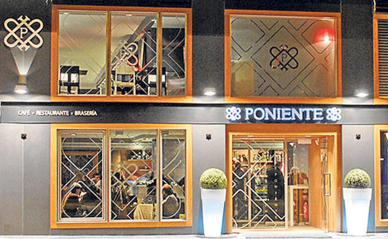 Entrada a la Brasería Poniente. 