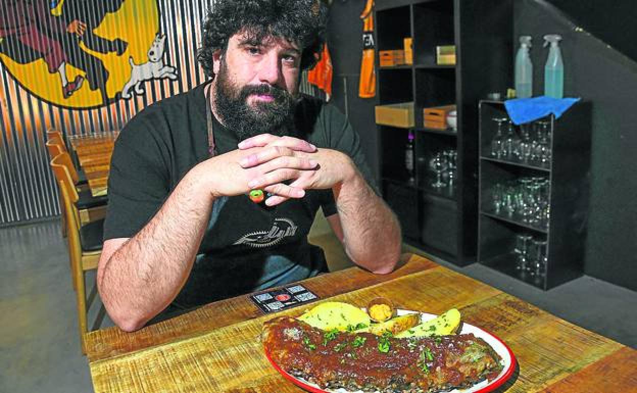 Los comensales pueden comer todas las costillas que quieran gracias a un menú de 18 euros.