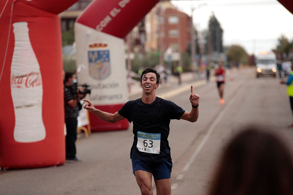 Santa Marta volvió a acoger la salida y llegada de la Media Maratón de la Diputación de Salamanca tras no realizarse el año pasado