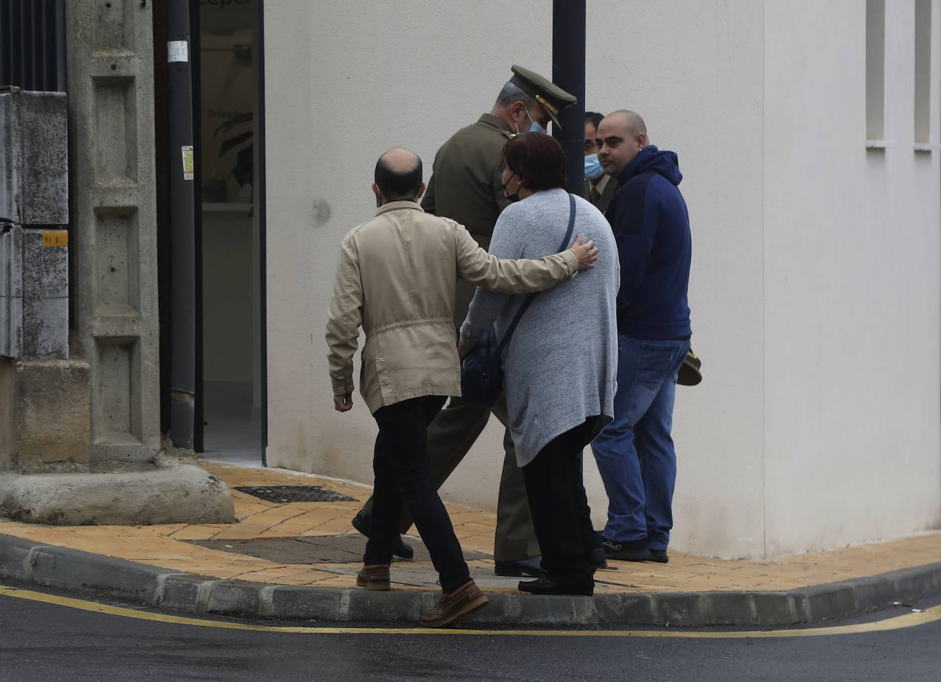 Fotos: Luto en Villamuriel por el joven militar fallecido