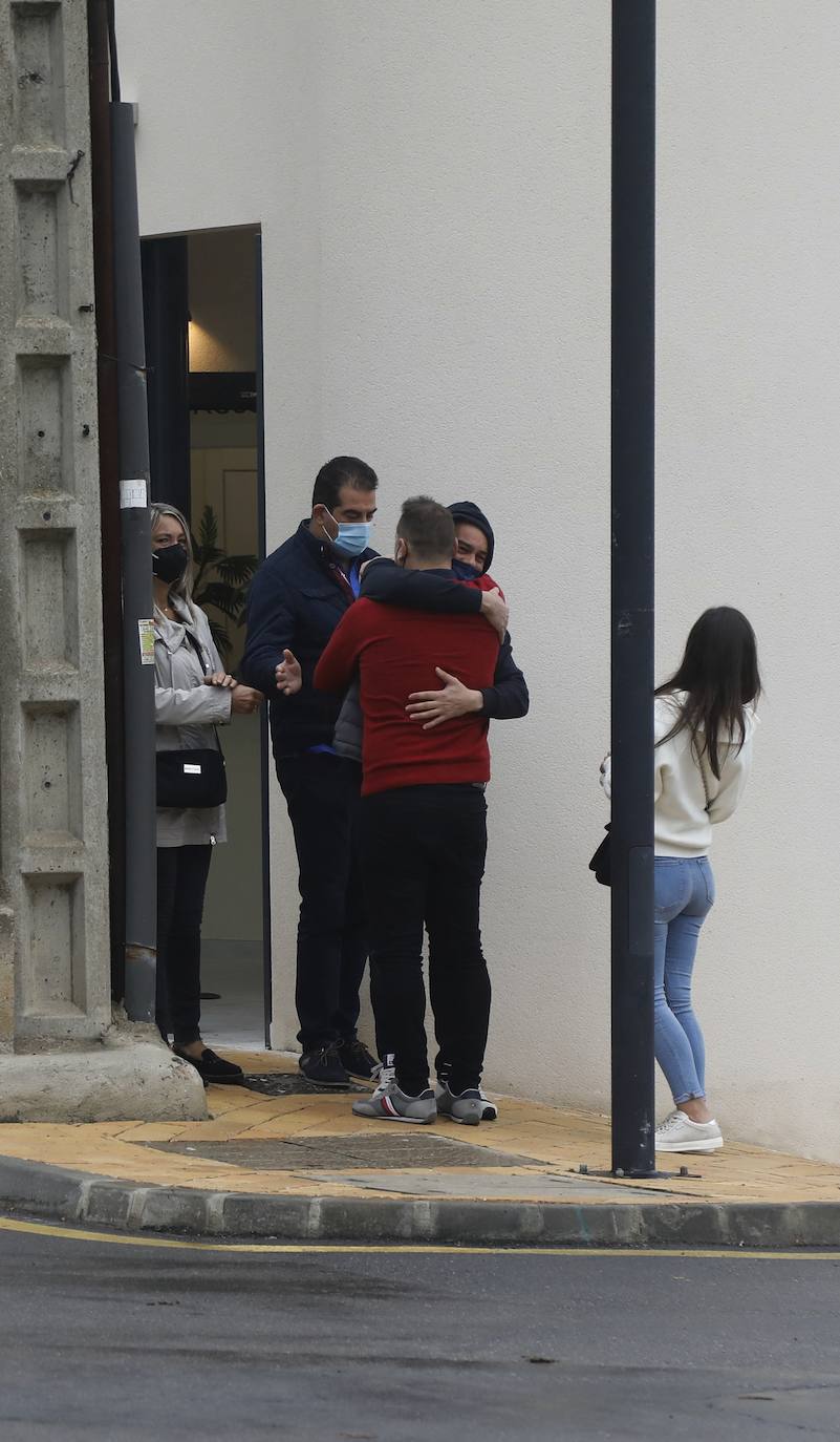 Fotos: Luto en Villamuriel por el joven militar fallecido