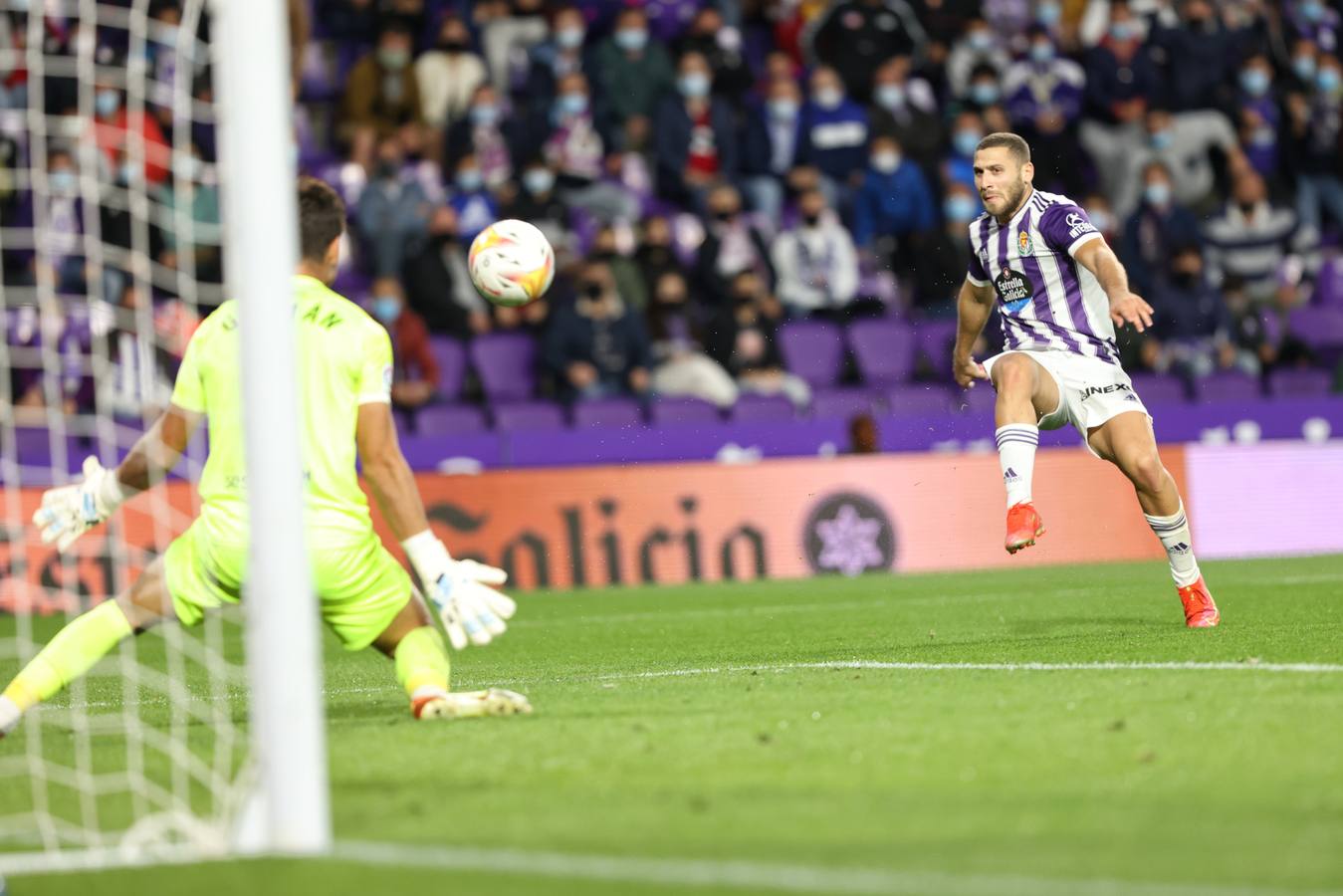 Fotos: El Real Valladolid empata ante el Ibiza (1-1)