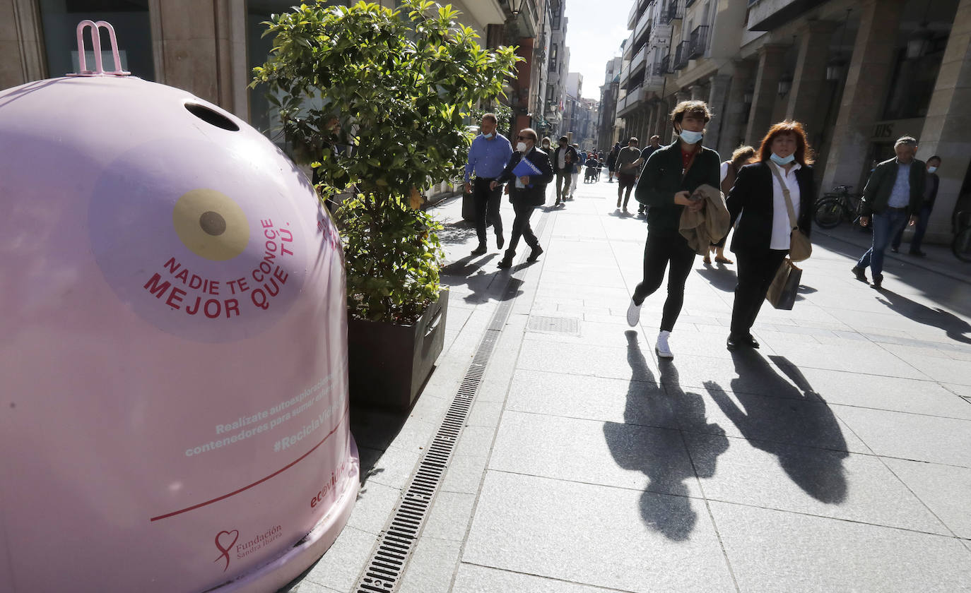 Fotos: Palencia recicla vidrio contra el cáncer de mama