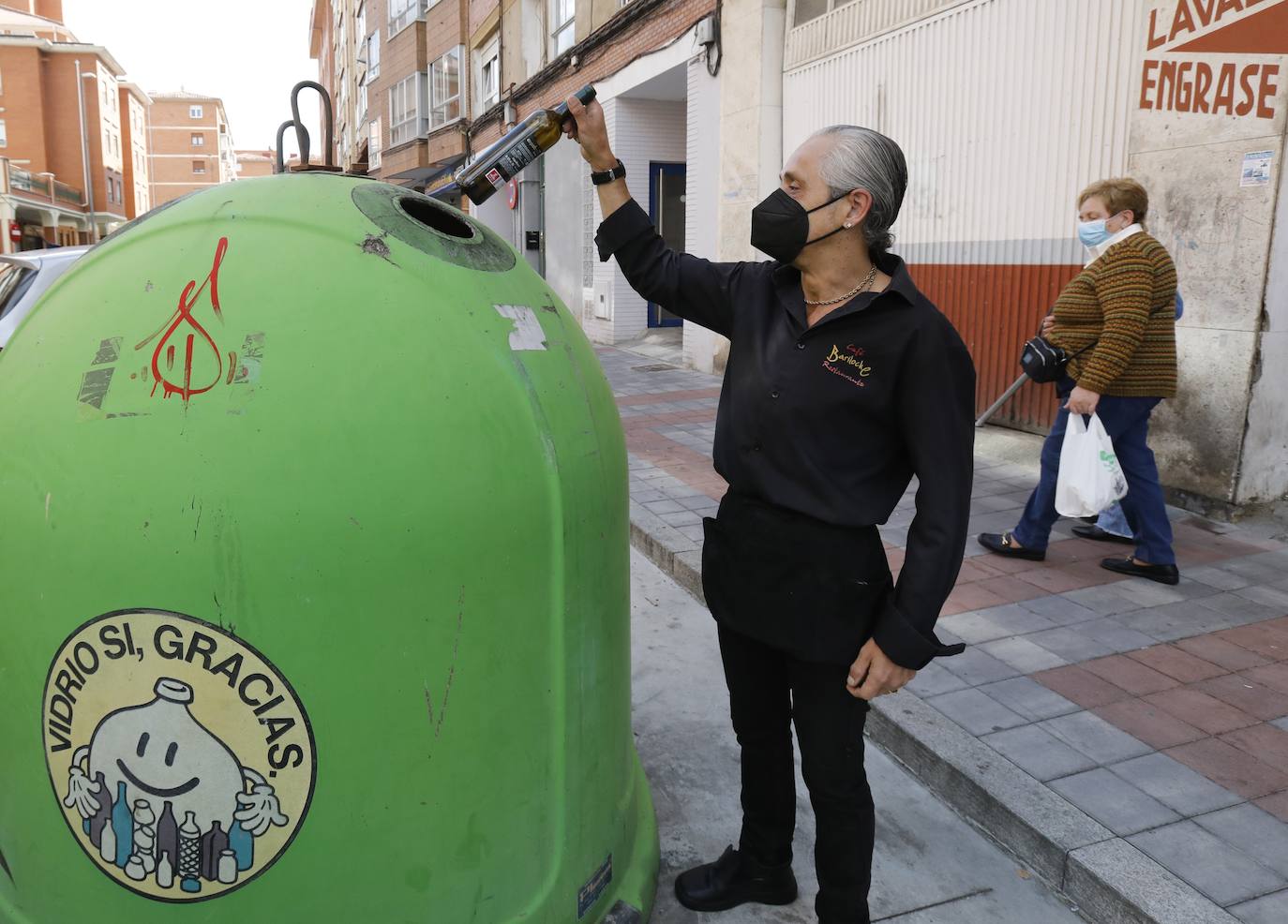 Fotos: Palencia recicla vidrio contra el cáncer de mama