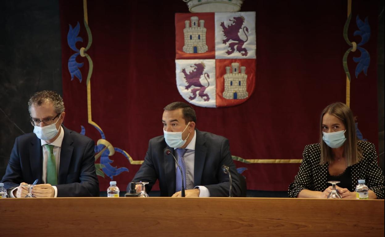 Comparecencia de prensa para informar sobre la vacunación de la gripe y la covid. 